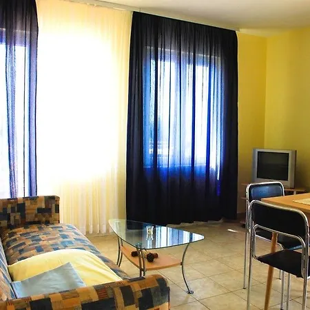 Niko Apartman *